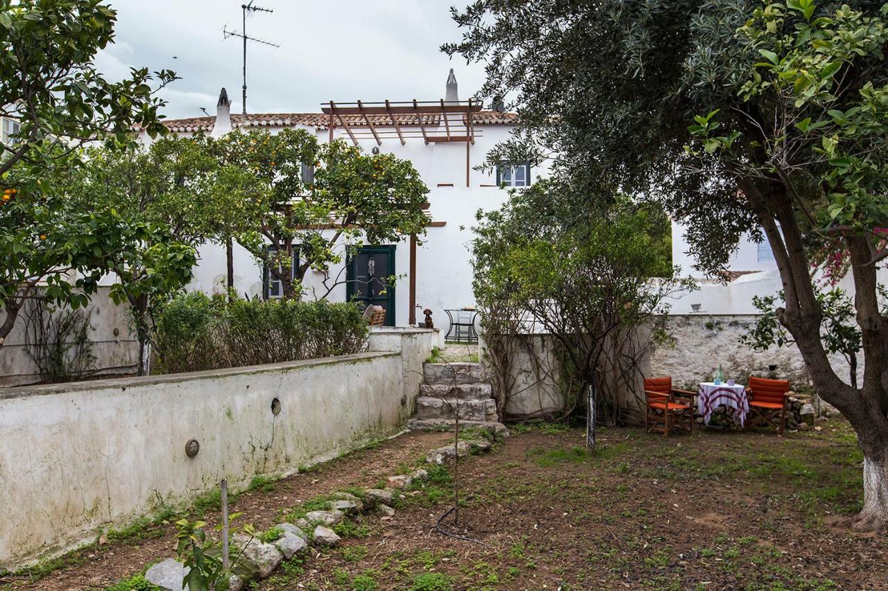 Two Olive Trees Pensionat Spétses Eksteriør billede